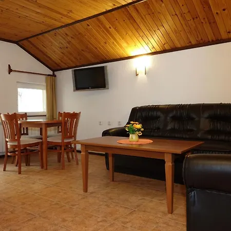 семеен орфей Hotel Teshel