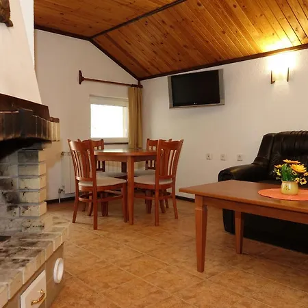 Hotel семеен орфей 2*