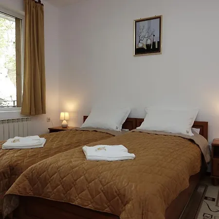 семеен орфей Hotel 2*