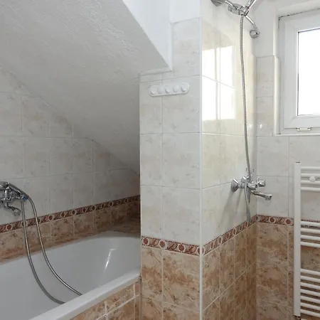 семеен орфей Teshel