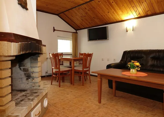 מלון семеен орфей 2*