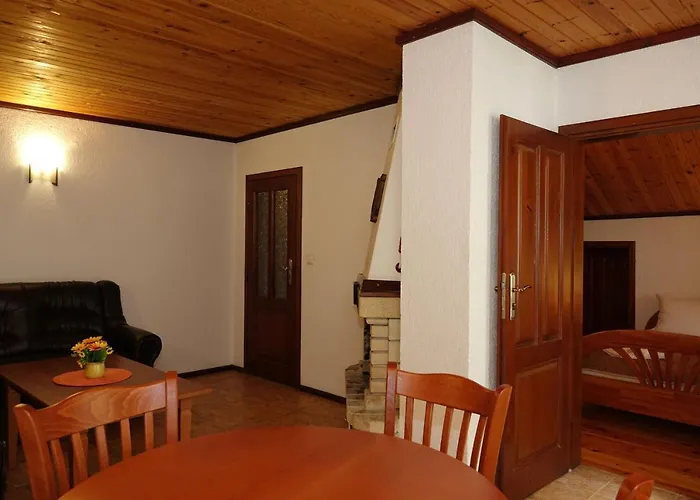 семеен орфей מלון 2*