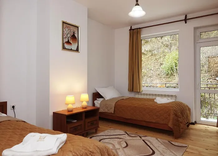 семеен орфей מלון Teshel